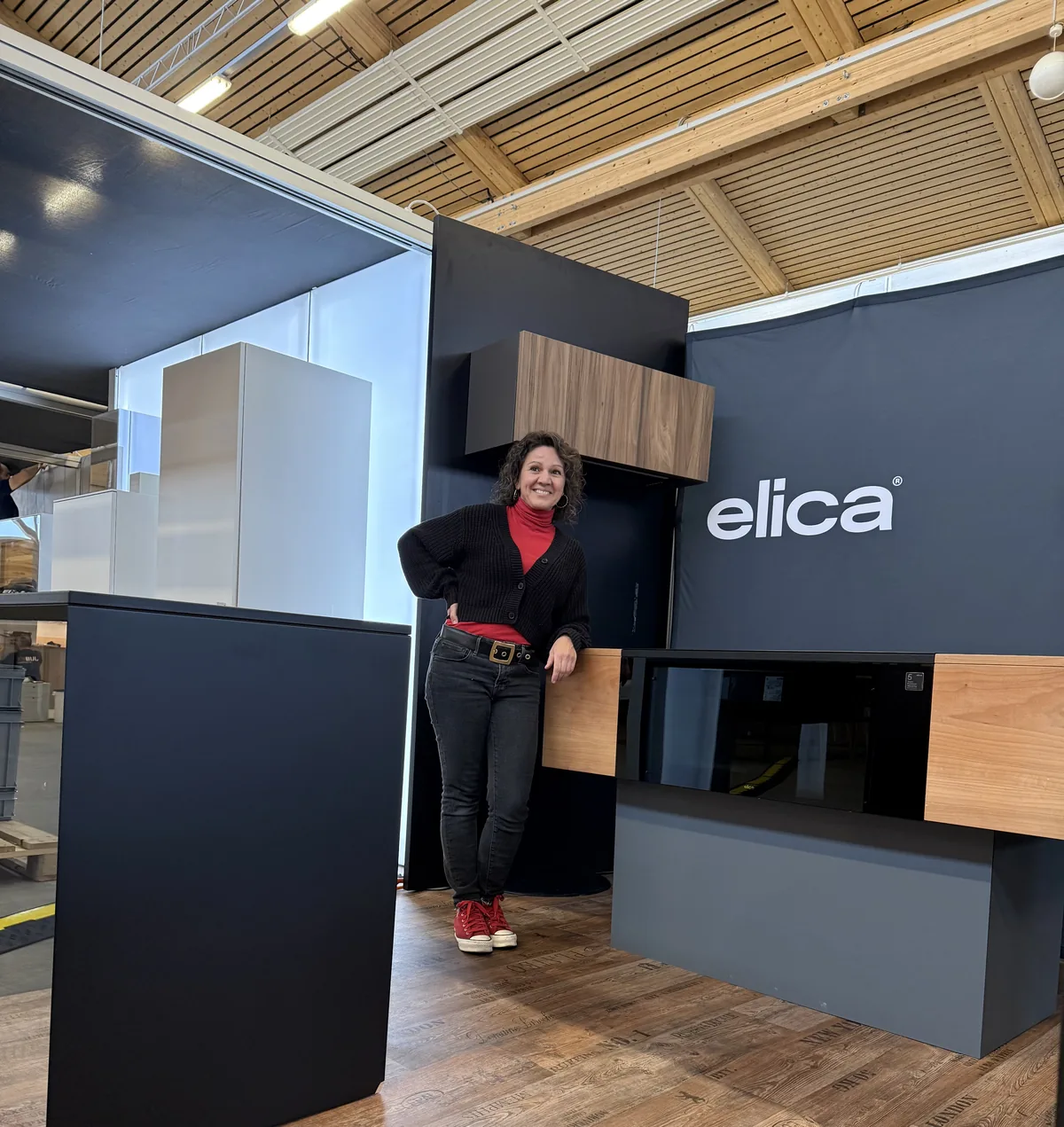 Anita Szinna am Elica-Messestand